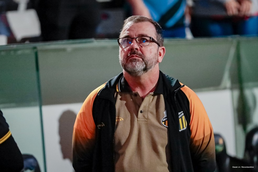 Enderson Moreira, técnico do Novorizontino
