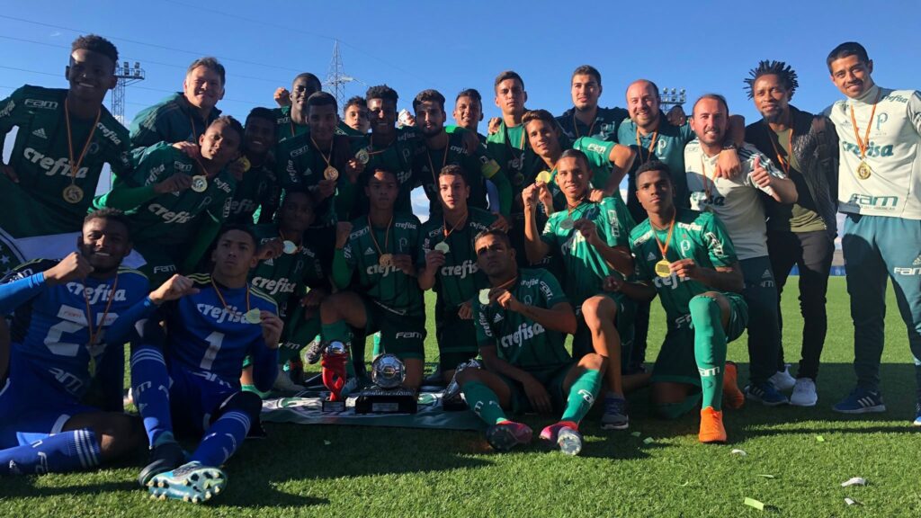Verdão campeão do mundo! Sub-17 goleia Real Madrid