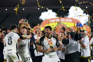É TETRA! Corinthians vence o Vasco no Maracanã e conquista a Copa do Brasil 2025!